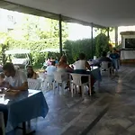 Otel Tecimen 2*
