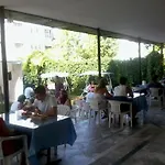 Tecimen Otel 2*